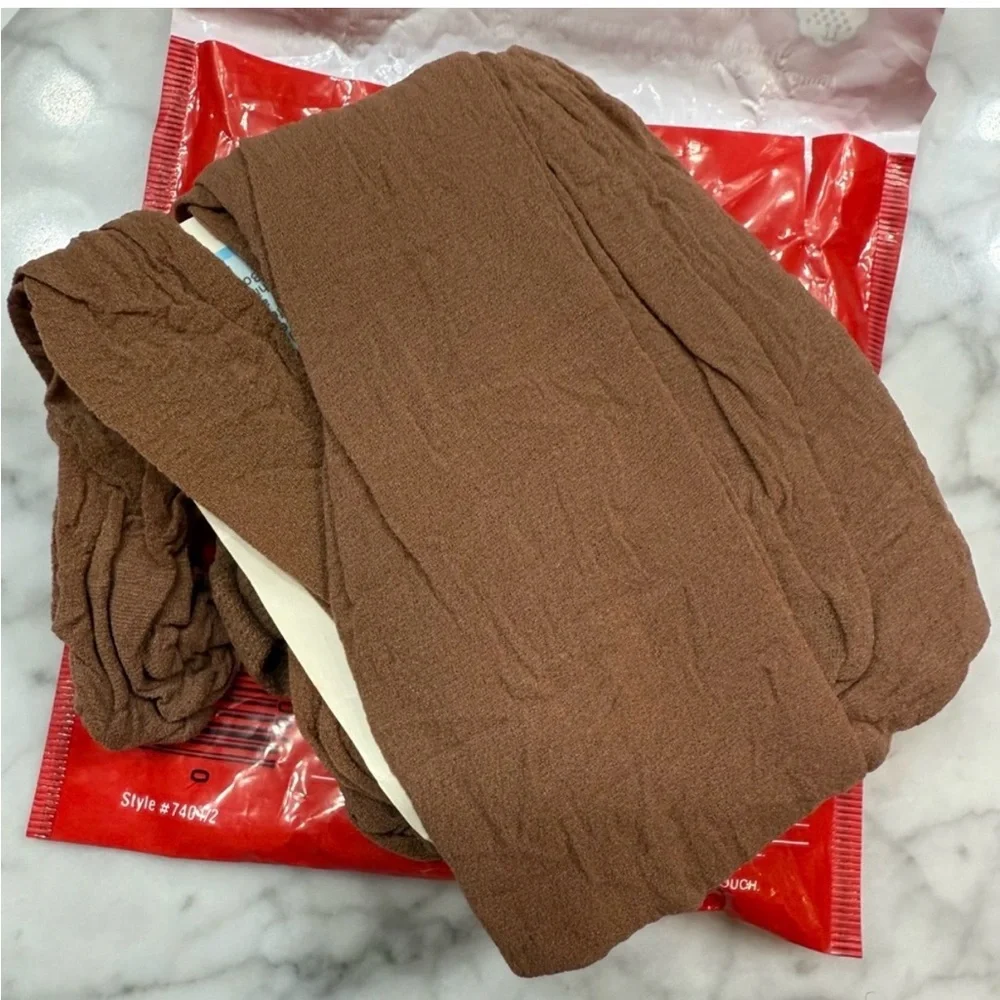 No Nonsense Panty Hose Beige 8 Medium to Tall Reinforced Toe